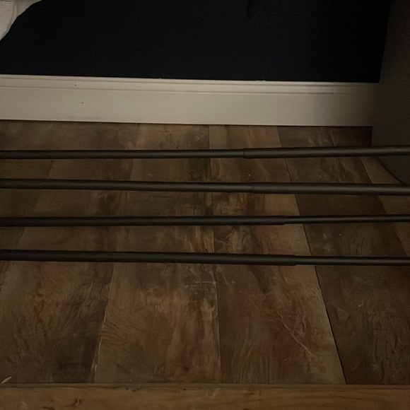 New Condition Adjustable Shoe Rack With 2 Shelves - Picture 8 of 8